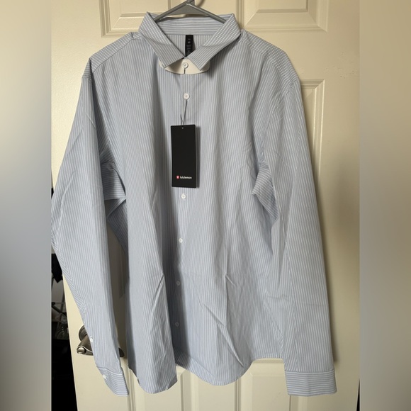 Lululemon button down - Picture 6 of 7